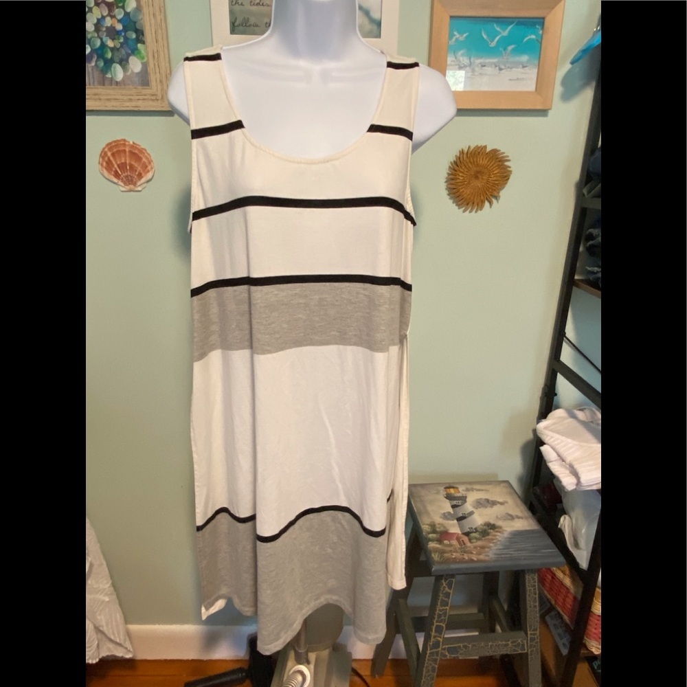 Mystree top . Size L​